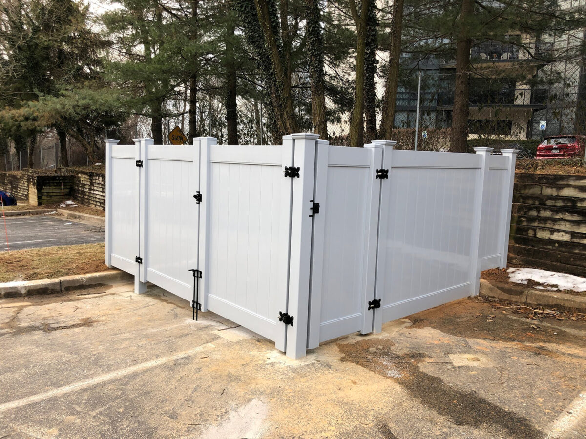 vinyl privacy trash enclosure fence
