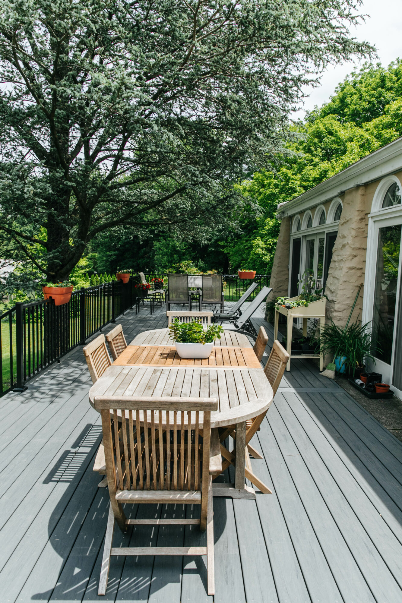 Wrap around deck