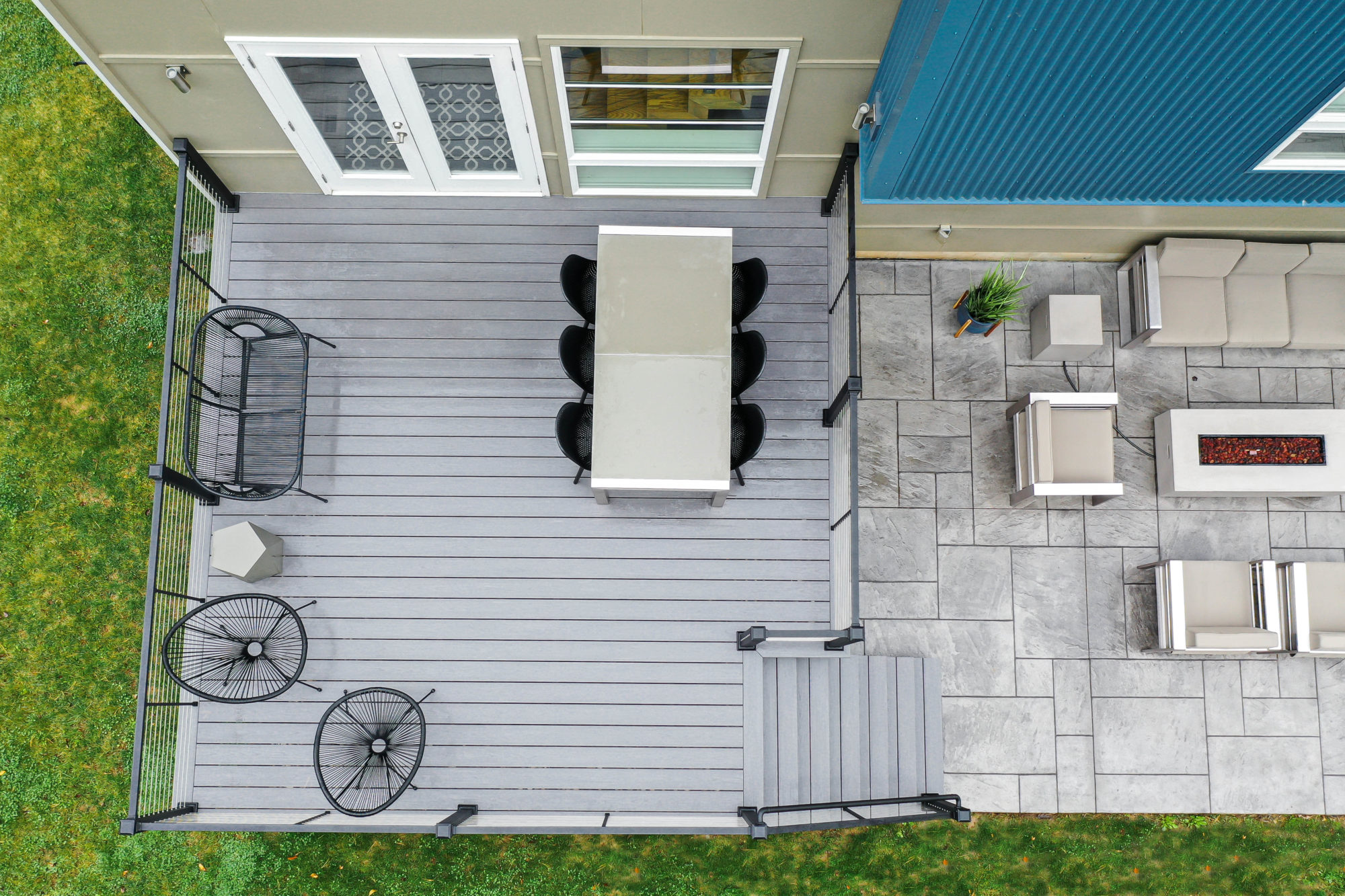 Azek deck with Aluminum Railing