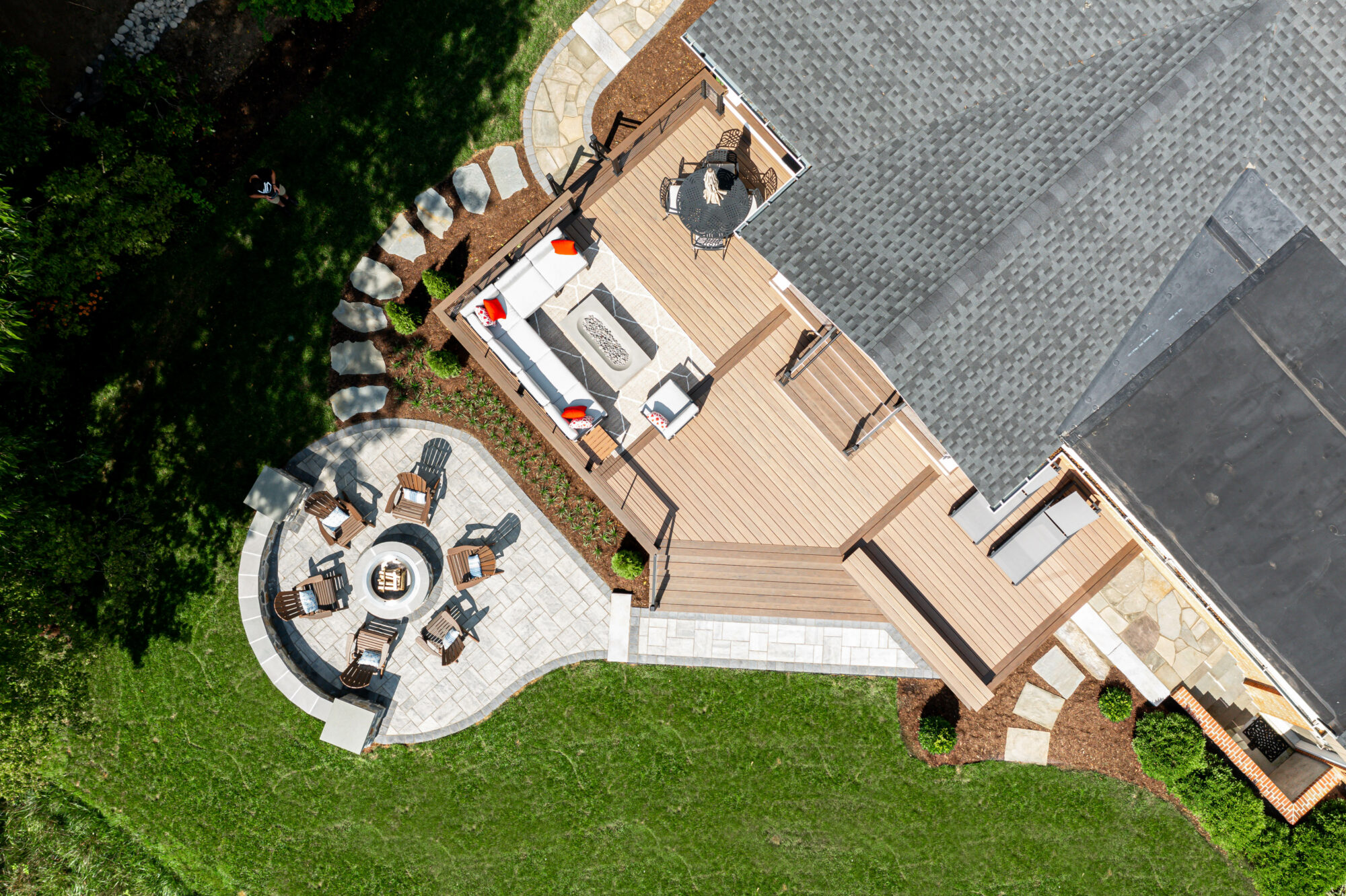 Multi-Level deck, Modern Deck, Pecan, Mocha, Drink Rail, Cable Railing, Modern Railing, TimberTech, Decking, outdoor living, Techo block, patio, fire pit, breeo, roofed deck, porch, cover porch, pine ceiling, outdoor heaters, outdoor dining,