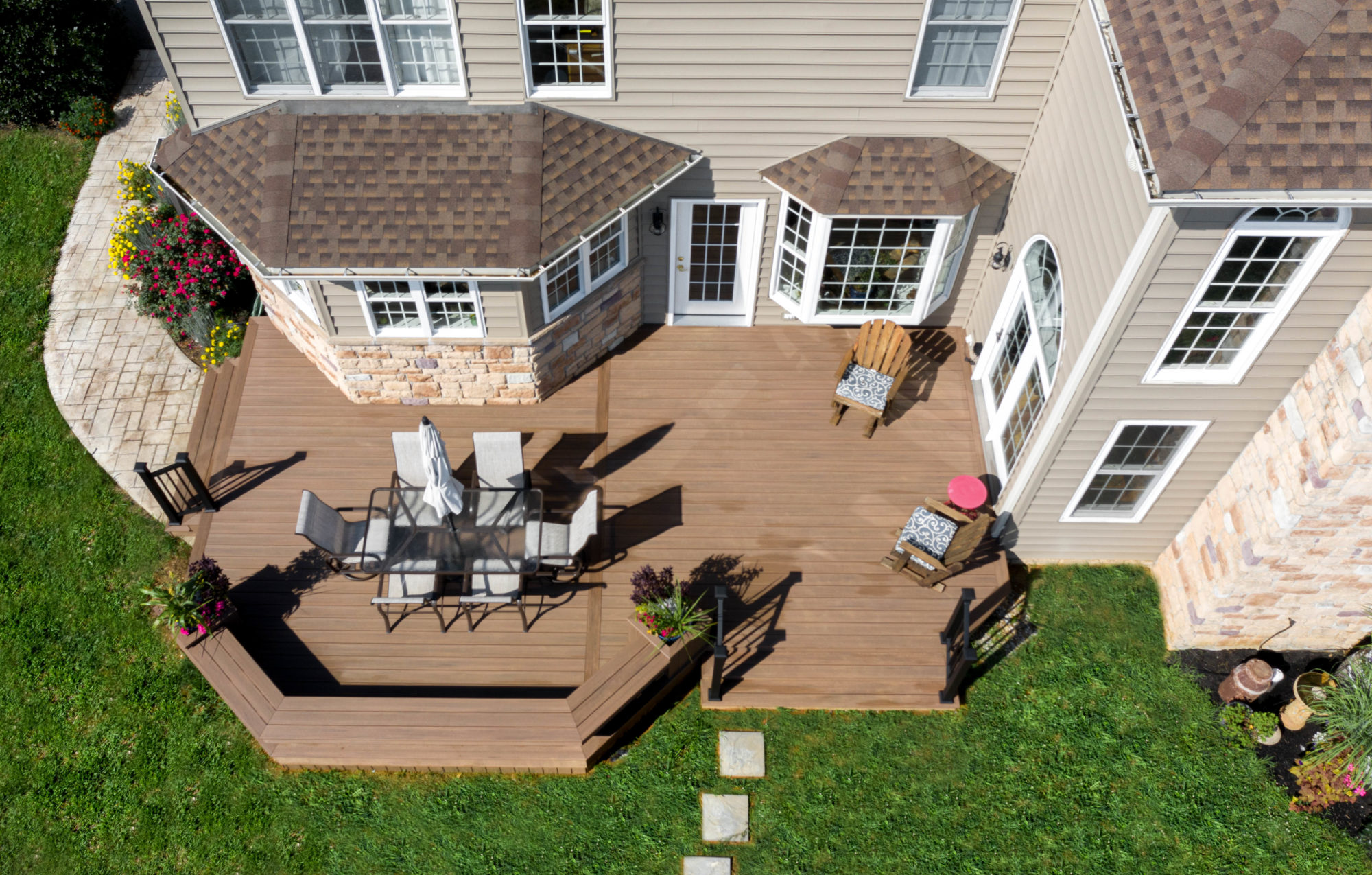 Deck with built in bench