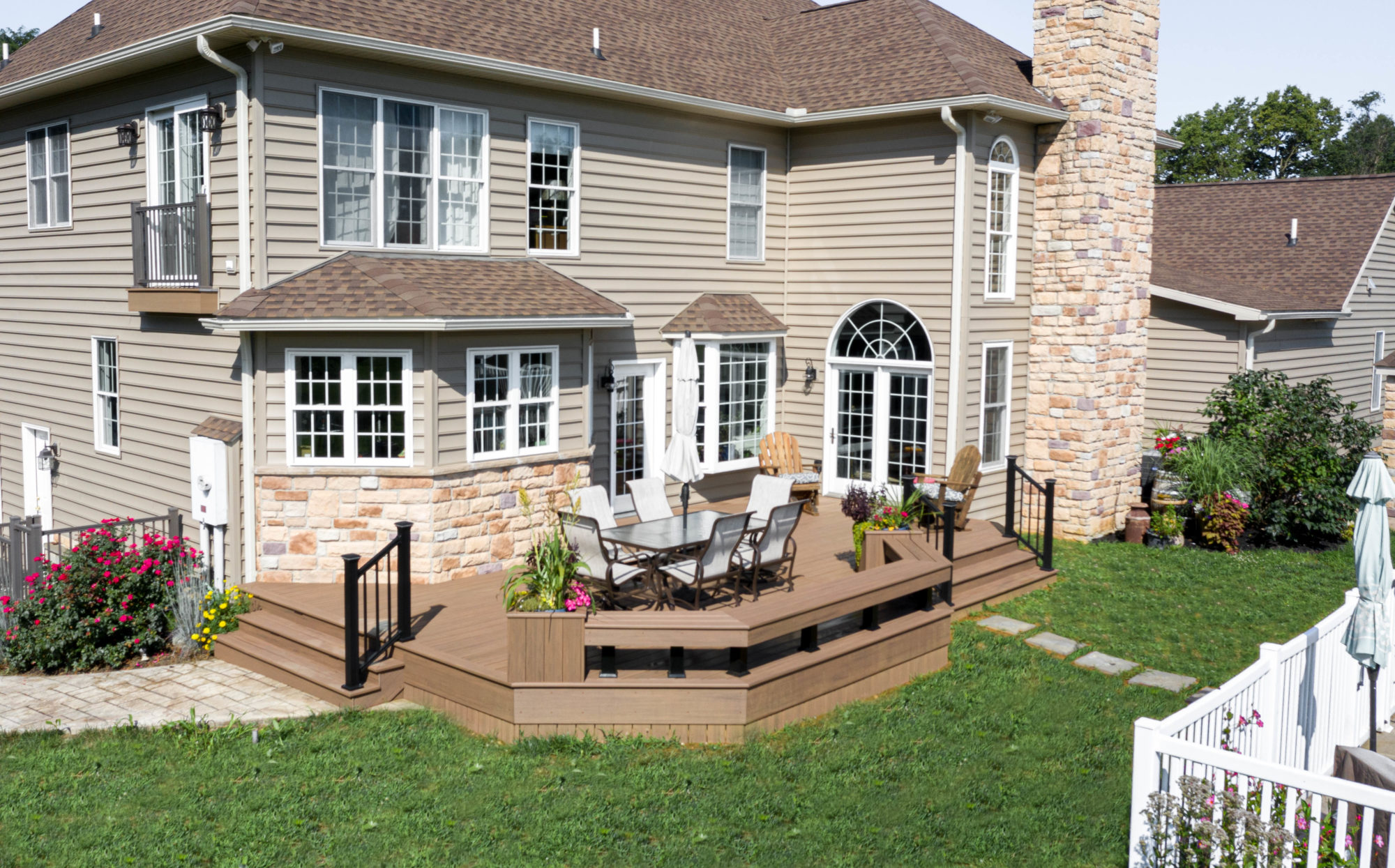 Deck with built in bench