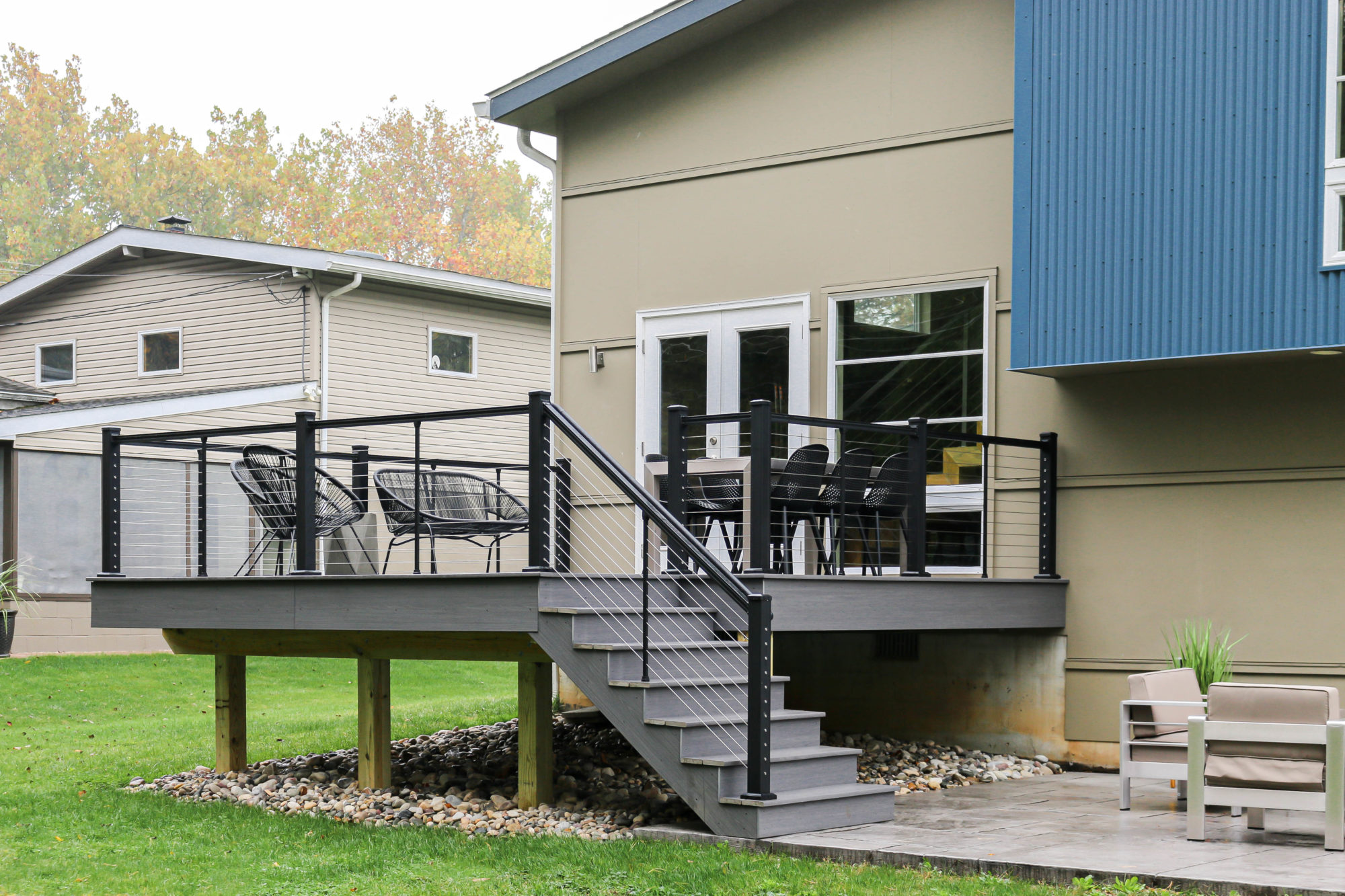 Azek deck with Aluminum Railing
