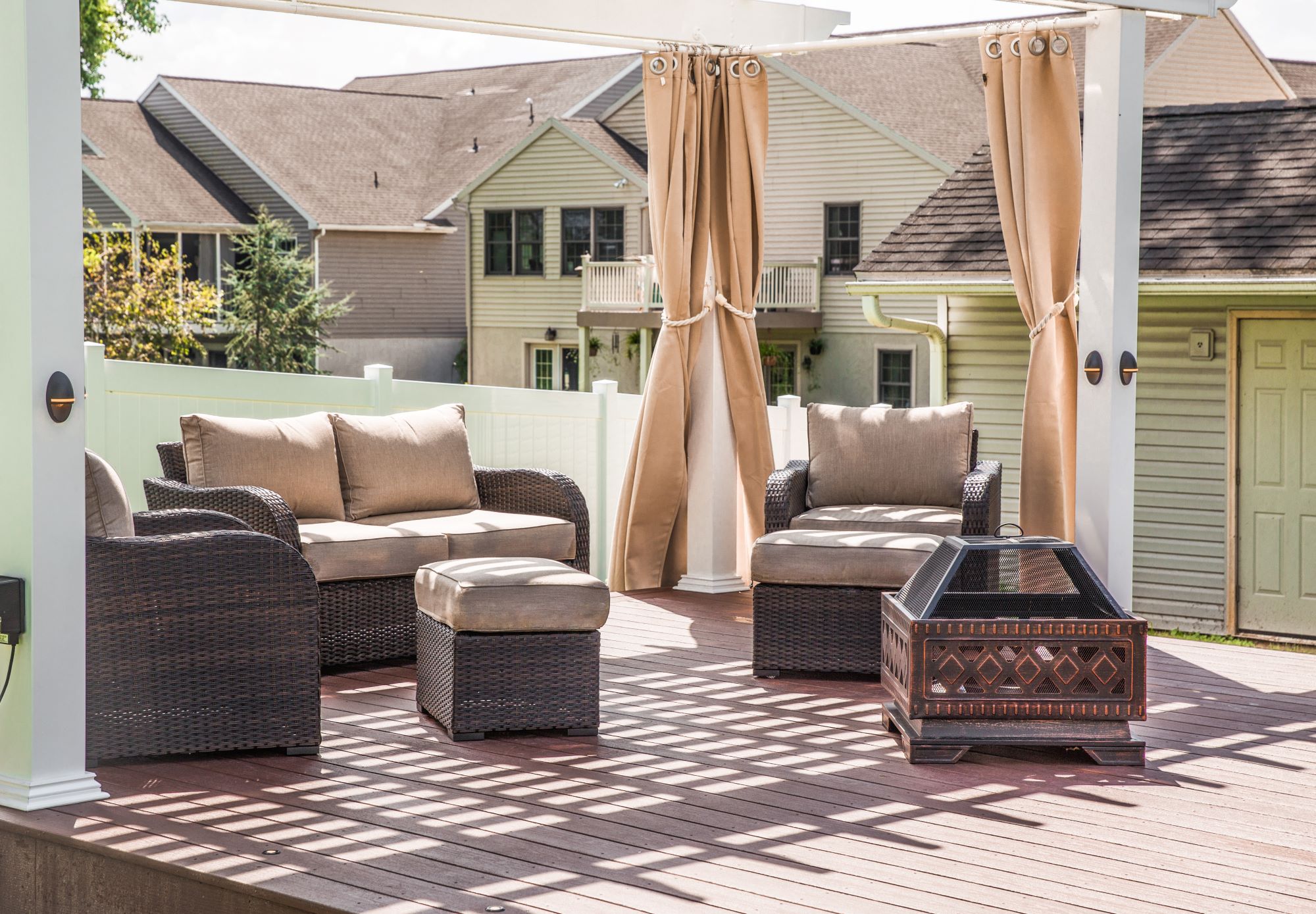 deck with patio furniture