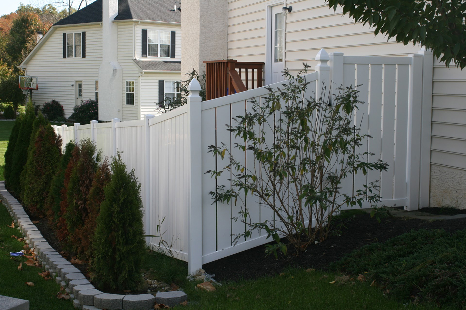vinyl semi-private fence around pool