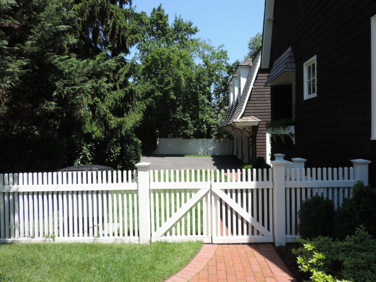 Wood fence with gate