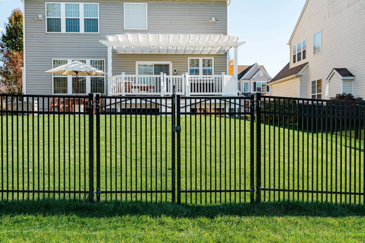 4' steel backyard gate