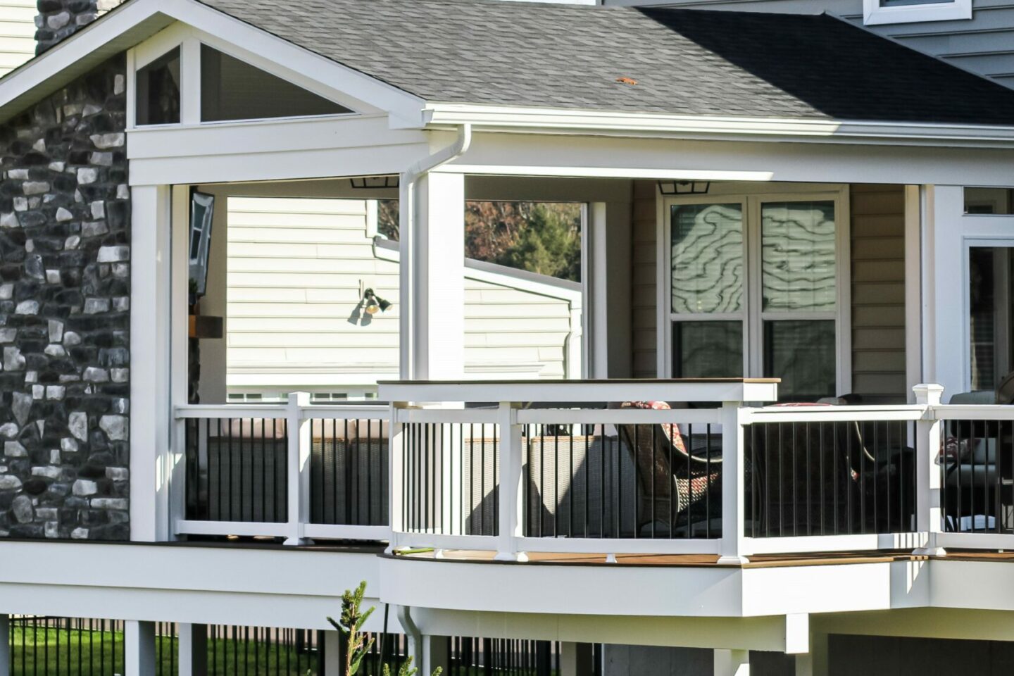 Covered TimberTech Deck with Phantom Screens Cover Photo Dark Roast Decking, TimberTech 2